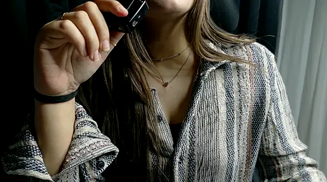 Snapshot of demieliss chatting on March 11, 7:03 pm demieliss online show from March 11, 7:03 pm