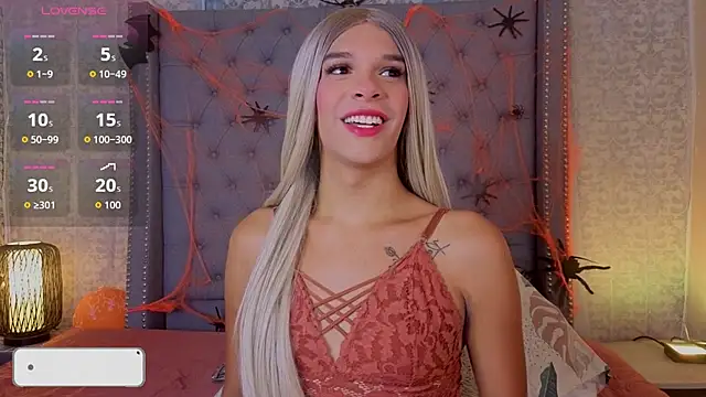 Snapshot of Shantal_Joness chatting on October 19, 8:09 pm Shantal Joness online show from October 19, 8:09 pm