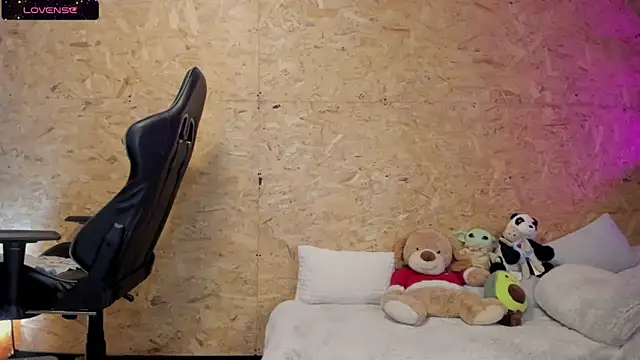 Snapshot of Biancastrongg chatting on February 15, 8:54 am Biancastrongg online show from February 15, 8:54 am