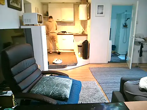 mihaimichael online show from September 28, 4:34 pm