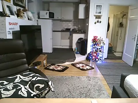 mihaimichael online show from October 24, 9:33 pm