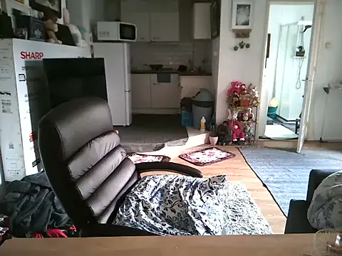 mihaimichael online show from November 9, 1:42 pm