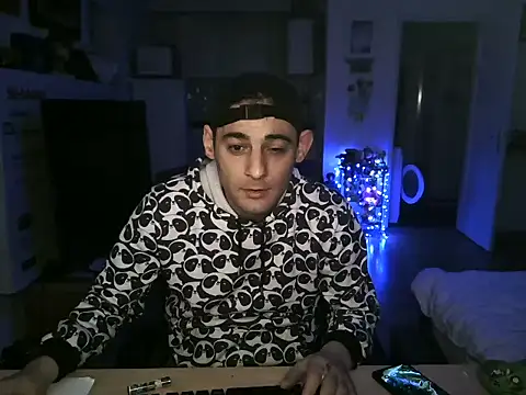 mihaimichael online show from November 30, 3:21 am