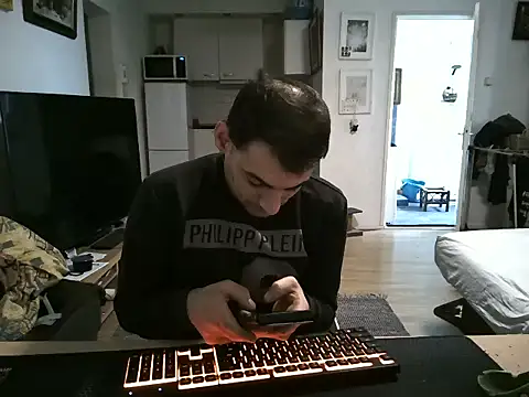 mihaimichael online show from March 29, 1:44 pm