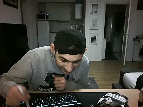 mihaimichael online show from April 30, 8:48 pm