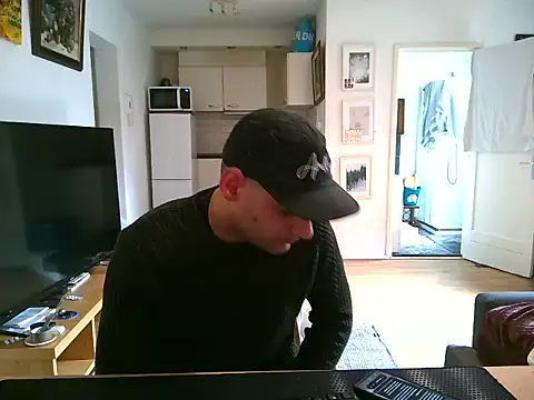 mihaimichael online show from May 4, 8:32 am