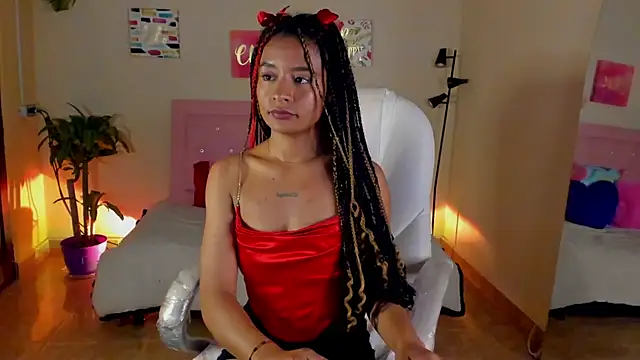 keyla roberts777 online show from December 16, 10:45 pm