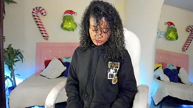 keyla roberts777 online show from December 27, 4:58 am