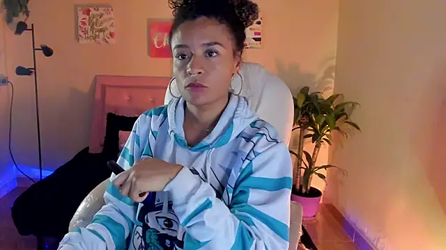 keyla roberts777 online show from February 26, 4:25 am