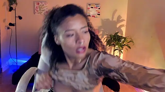 keyla roberts777 online show from February 26, 11:26 pm