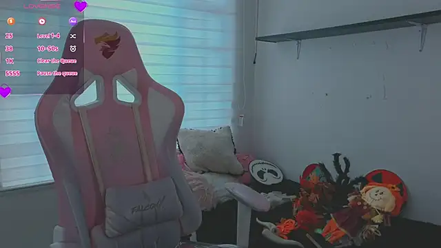 keyla roberts777 online show from October 4, 7:45 pm