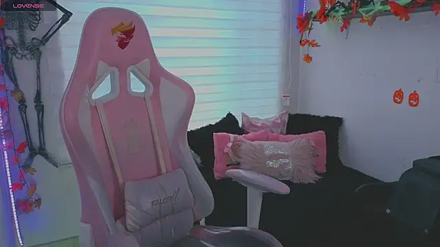 keyla roberts777 online show from October 14, 12:50 pm