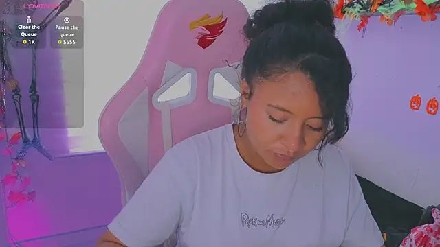 keyla roberts777 online show from October 15, 3:23 pm