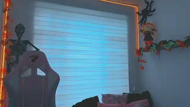 keyla roberts777 online show from October 24, 7:10 pm