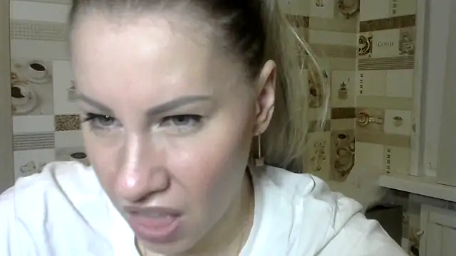 TherestlessKitty online show from December 7, 8:44 am