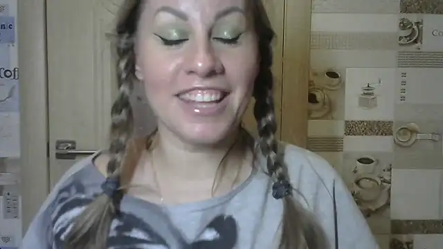 TherestlessKitty online show from December 10, 9:12 am