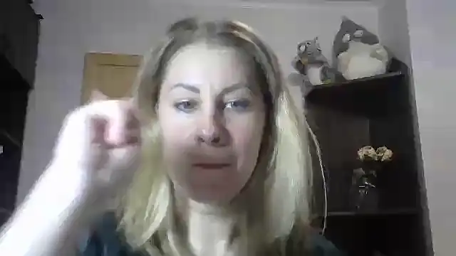 TherestlessKitty online show from February 3, 5:07 am