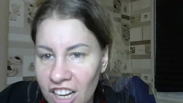 Snapshot of TherestlessKitty chatting on December 21, 10:17 pm TherestlessKitty online show from December 21, 10:17 pm