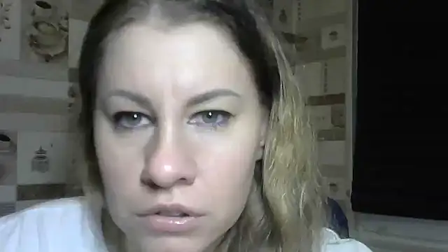 Snapshot of TherestlessKitty chatting on January 11, 10:26 pm TherestlessKitty online show from January 11, 10:26 pm