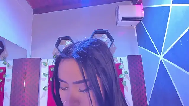 Karoll014 online show from February 7, 11:58 am