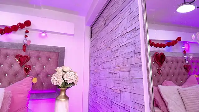 Snapshot of Tayzon_Foxxx chatting on February 20, 12:49 pm Tayzon Foxxx online show from February 20, 12:49 pm