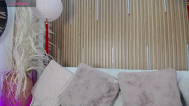 Snapshot of Tayzon_Foxxx chatting on March 6, 8:16 pm Tayzon Foxxx online show from March 6, 8:16 pm