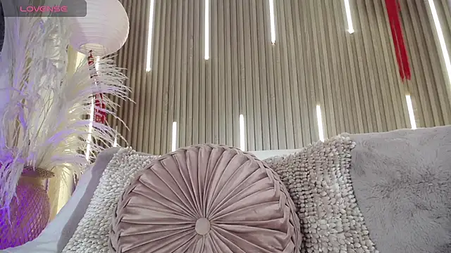 Snapshot of Tayzon_Foxxx chatting on March 13, 8:26 pm Tayzon Foxxx online show from March 13, 8:26 pm