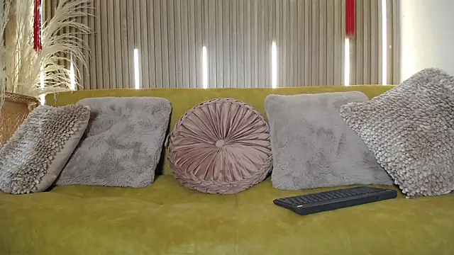 Snapshot of Tayzon_Foxxx chatting on March 19, 8:24 pm Tayzon Foxxx online show from March 19, 8:24 pm