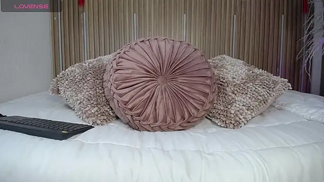 Snapshot of Tayzon_Foxxx chatting on March 25, 8:26 pm Tayzon Foxxx online show from March 25, 8:26 pm