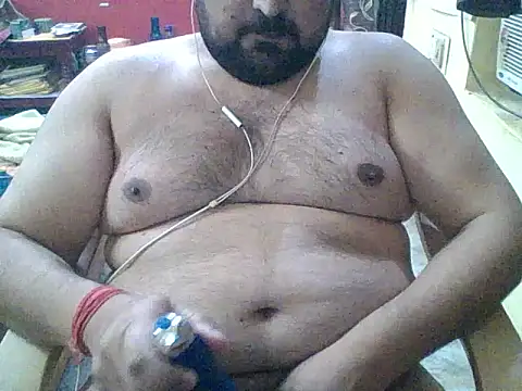 ARYANAVAILABLE online show from November 6, 7:59 pm