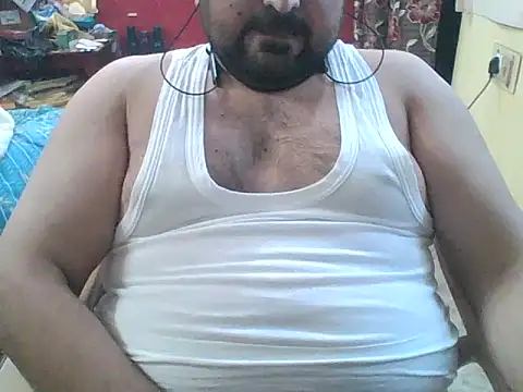 ARYANAVAILABLE online show from January 6, 10:30 am