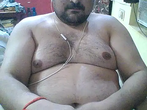 ARYANAVAILABLE online show from May 14, 9:54 pm