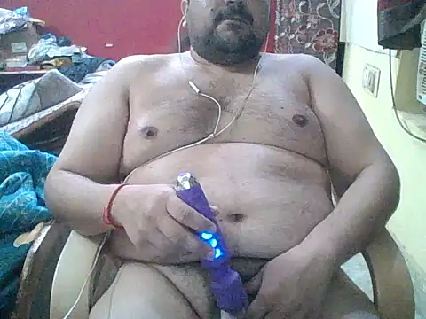 ARYANAVAILABLE online show from May 16, 10:52 pm