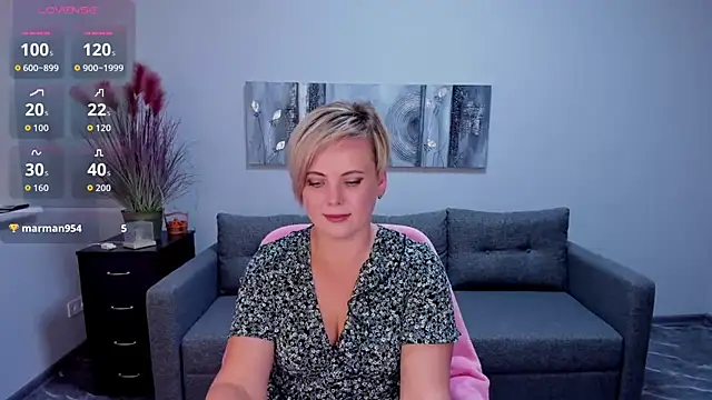 Julia Wilsone online show from October 21, 12:28 pm