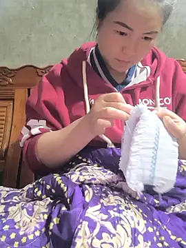 Sweetlove 77 online show from November 1, 2:30 pm