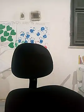 Snapshot of PIKAdePAU27 chatting on January 13, 5:13 am PIKAdePAU27 online show from January 13, 5:13 am