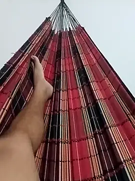 Snapshot of PIKAdePAU27 chatting on February 14, 11:51 am PIKAdePAU27 online show from February 14, 11:51 am