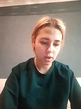 Snapshot of Gussie_Bridie chatting on December 30, 9:48 am Gussie Bridie online show from December 30, 9:48 am