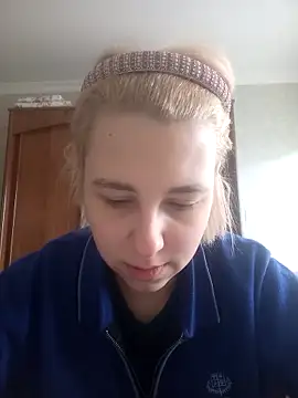Snapshot of Gussie_Bridie chatting on January 19, 7:57 am Gussie Bridie online show from January 19, 7:57 am