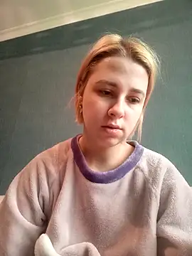 Snapshot of Gussie_Bridie chatting on February 21, 9:13 am Gussie Bridie online show from February 21, 9:13 am