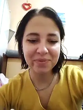Snapshot of Gussie_Bridie chatting on September 21, 4:36 am Gussie Bridie online show from September 21, 4:36 am