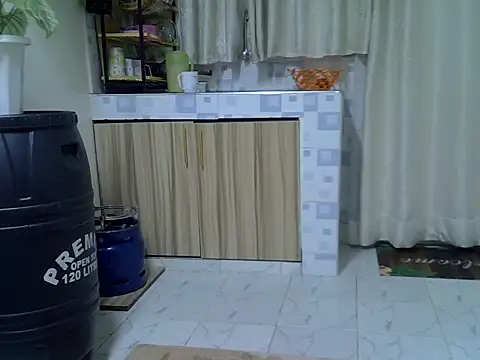 Snapshot of jeyberrie chatting on December 2, 11:15 am jeyberrie online show from December 2, 11:15 am