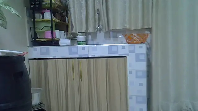 Snapshot of jeyberrie chatting on February 6, 1:14 pm jeyberrie online show from February 6, 1:14 pm