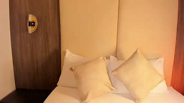 Snapshot of nicky_peyton chatting on February 25, 2:54 am nicky peyton online show from February 25, 2:54 am