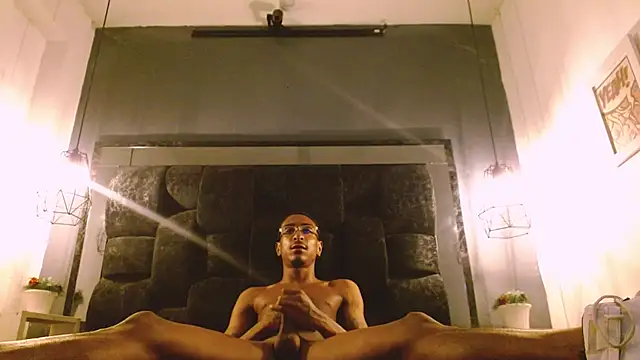 Jose Smoke online show from February 17, 9:03 am