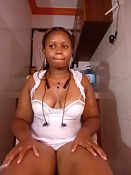 squirtydol001 online show from June 26, 7:40 pm