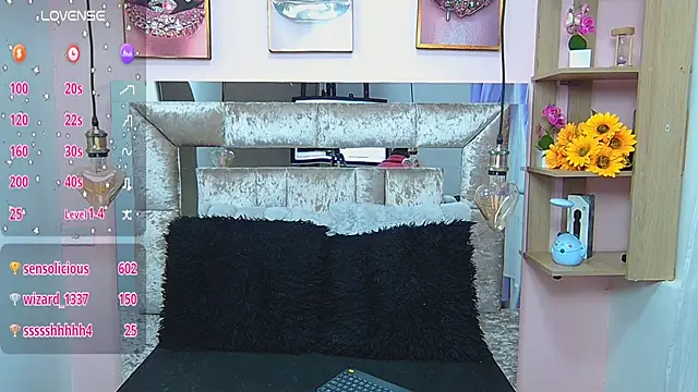 Snapshot of Vaioletcooper chatting on March 16, 3:25 am Vaioletcooper online show from March 16, 3:25 am