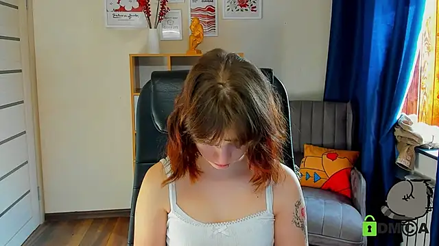 Snapshot of Alina_Mills chatting on October 8, 8:34 am Alina Mills online show from October 8, 8:34 am