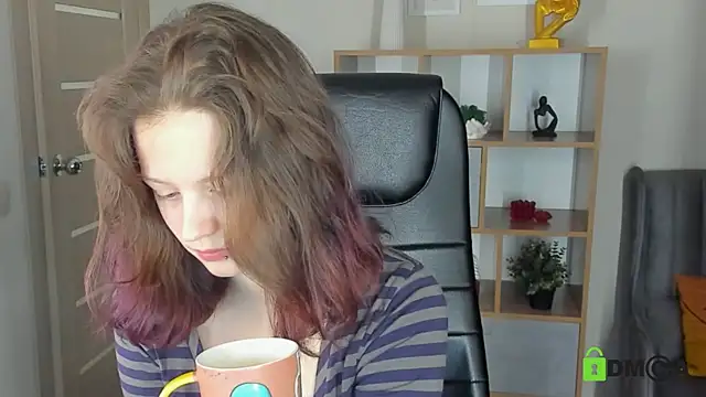 Alina Mills online show from May 16, 10:36 am