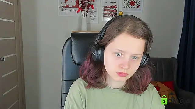 Alina Mills online show from May 18, 9:37 am